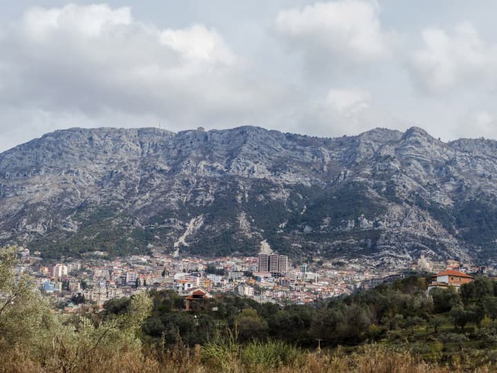 Krujë — Hyrje — 1 / 5