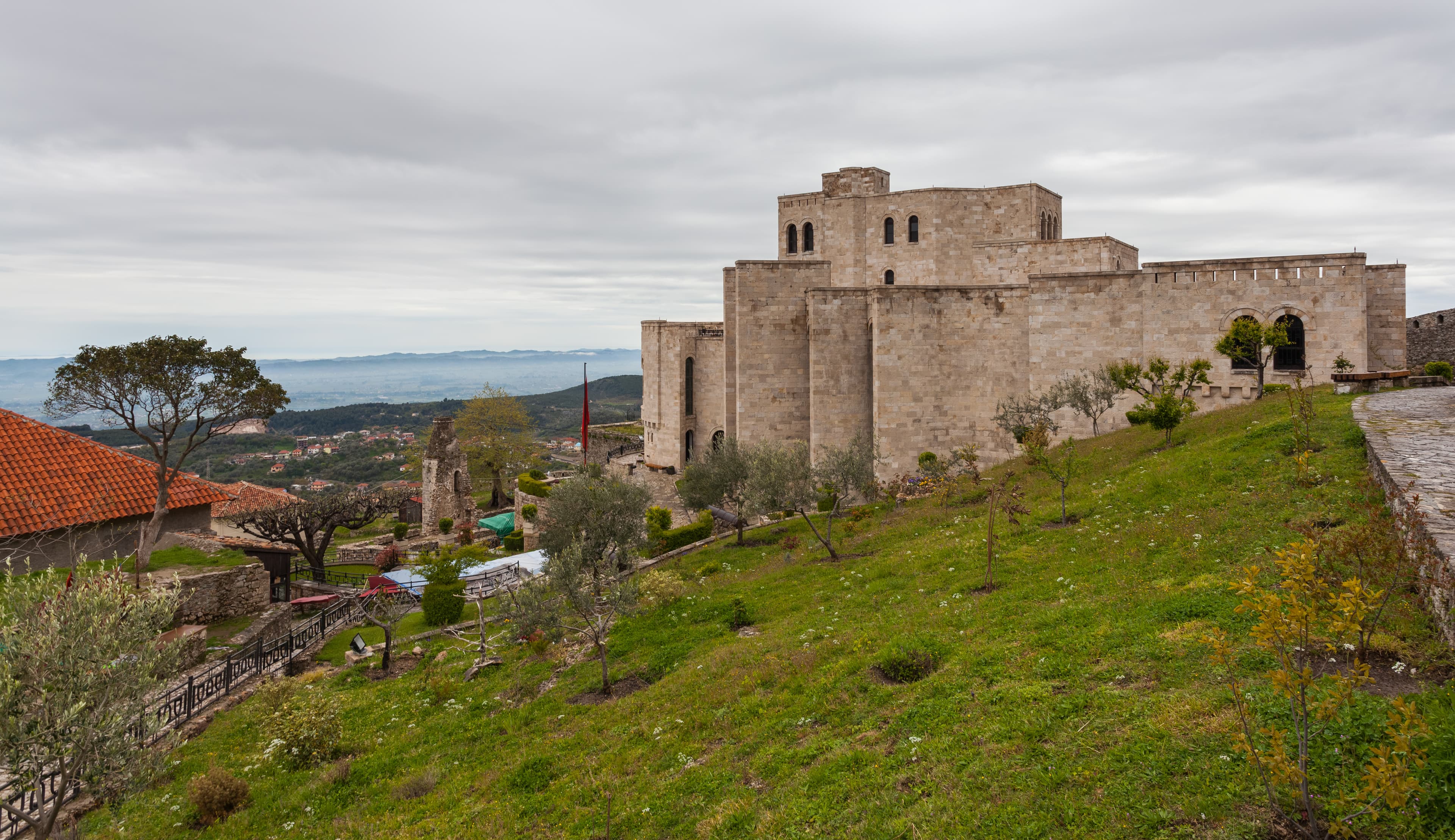 Muzeu Skënderbeu — galeria kryesore