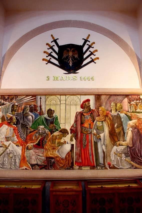 Freska e Kuvendit të Lezhës, 2 Mars 1444 — brendësi Muzeu Skënderbeu